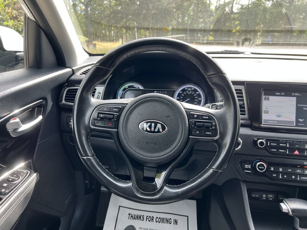Used 2019 Kia Niro S Touring FWD image 13