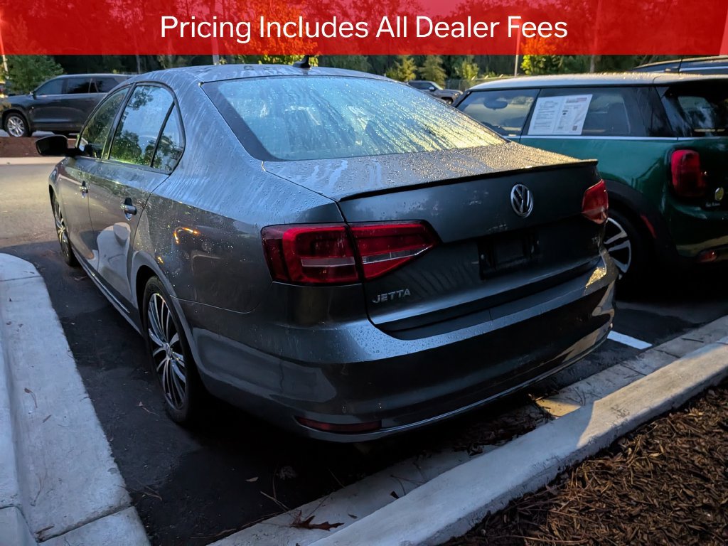 Used 2015 Volkswagen Jetta Sport FWD image 4