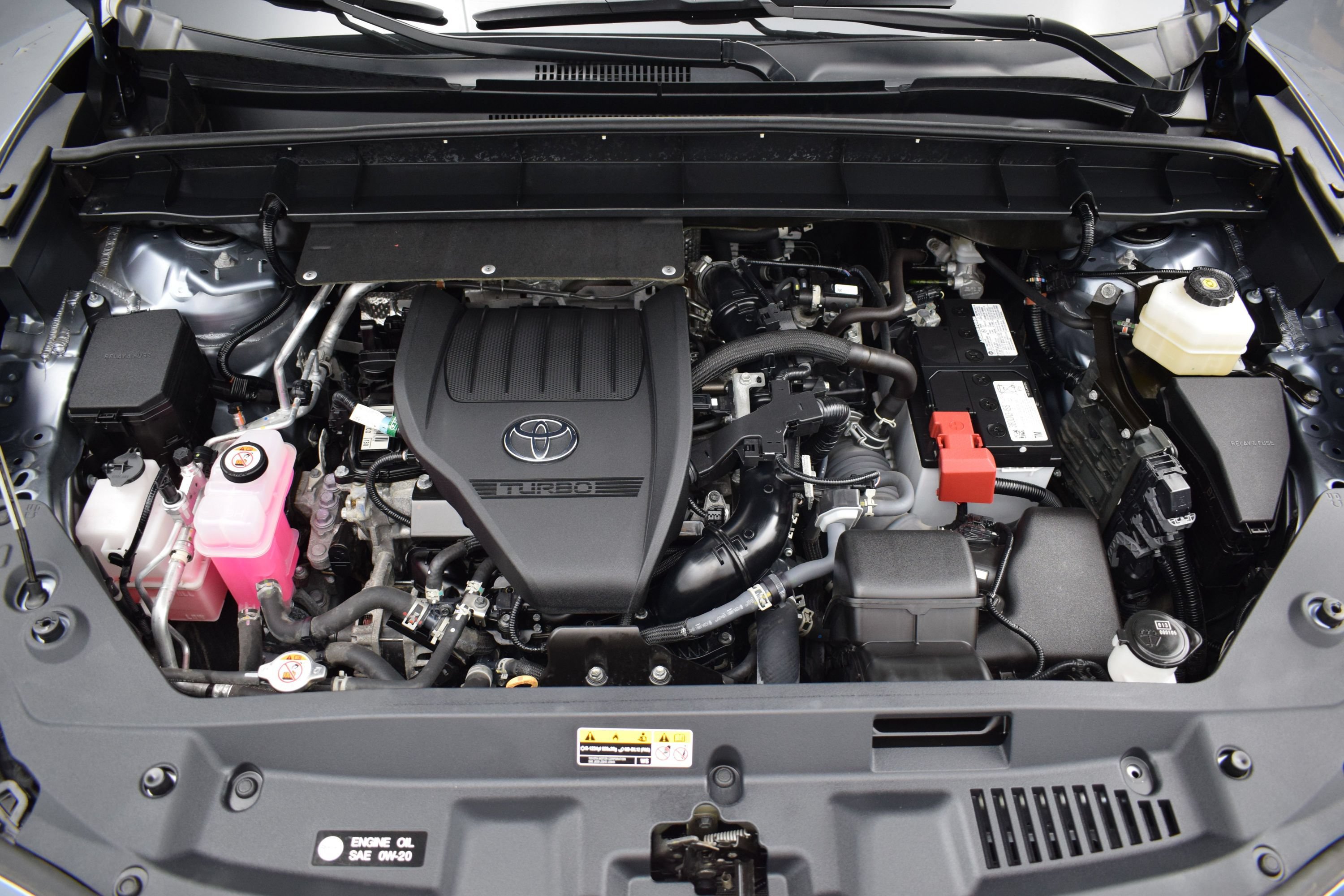 Used 2024 Toyota Highlander XLE AWD/4WD image 9