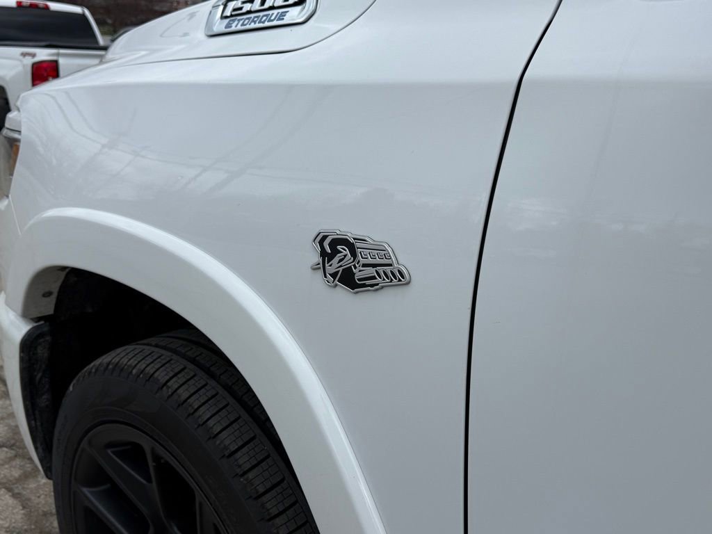 New 2026 RAM 1500 Laramie AWD/4WD image 11