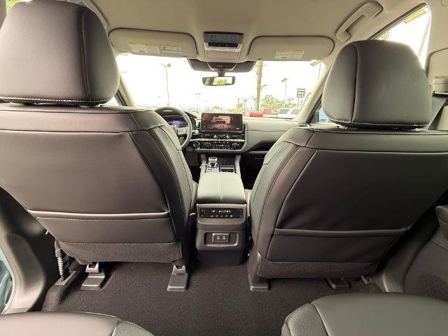 New 2026 Nissan Pathfinder SL AWD/4WD image 13