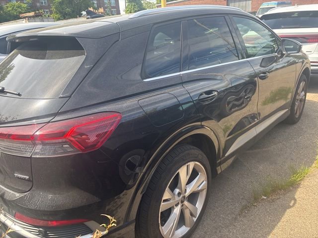 Used 2023 Audi Q4 e-tron Premium w/ Convenience Package AWD/4WD image 8