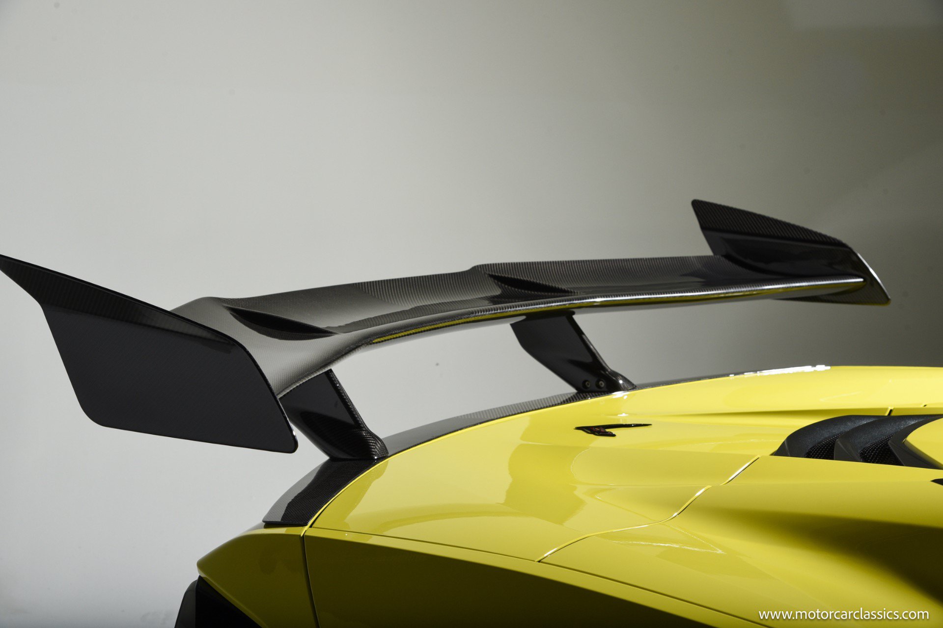 Used 2024 Chevrolet Corvette Z06 RWD image 25