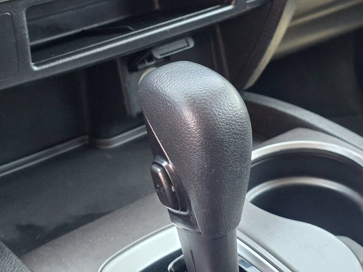 Used 2018 Honda Pilot LX image 42