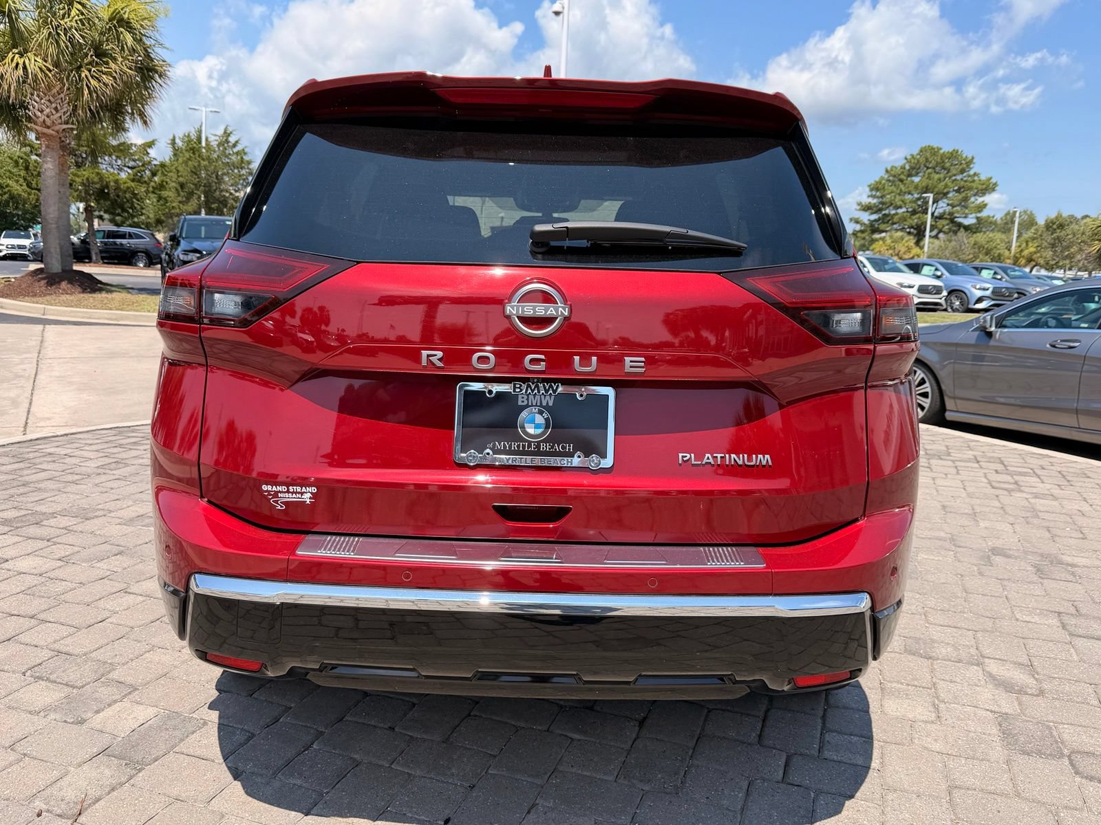 Used 2024 Nissan Rogue Platinum w/ Platinum Premium Package FWD image 10