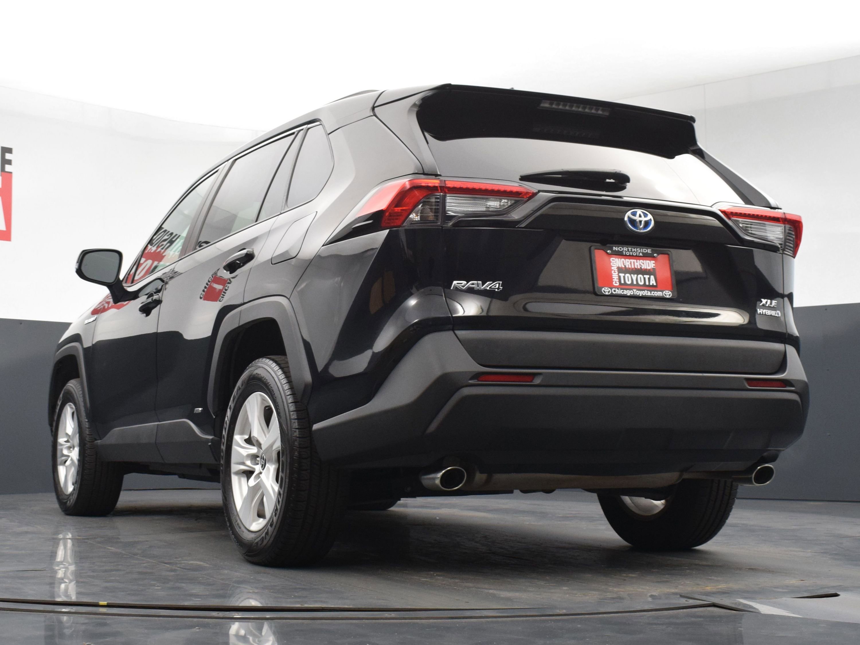 Used 2021 Toyota RAV4 XLE w/ Convenience Package AWD/4WD image 28
