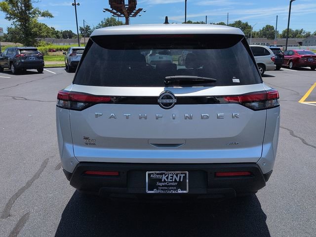 Used 2023 Nissan Pathfinder S AWD/4WD image 6