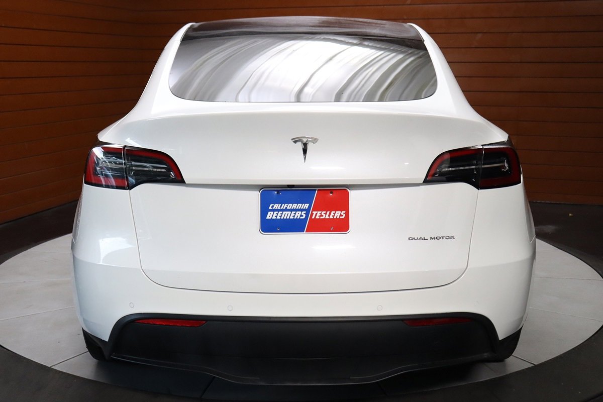 Used 2023 Tesla Model Y Long Range image 11