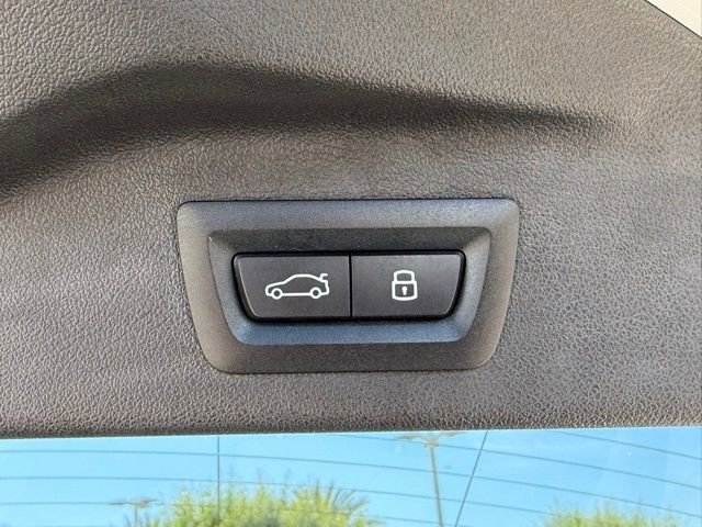 Certified 2024 BMW X7 xDrive40i image 17