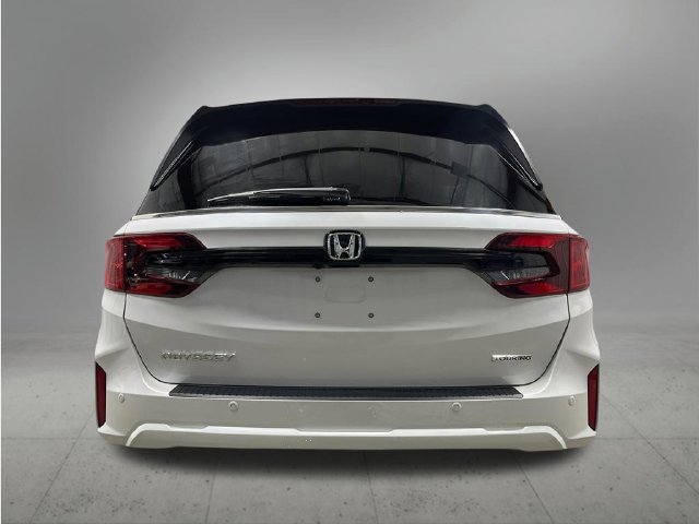 New 2027 Honda Odyssey Touring image 4