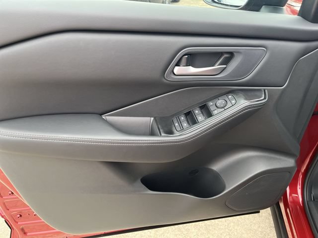 New 2026 Nissan Rogue SV AWD/4WD image 13