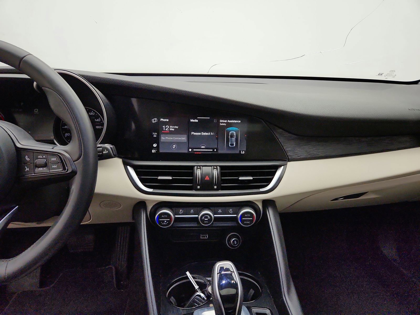 Used 2020 Alfa Romeo Giulia Base w/ Quick Order Package 22J Sport image 16