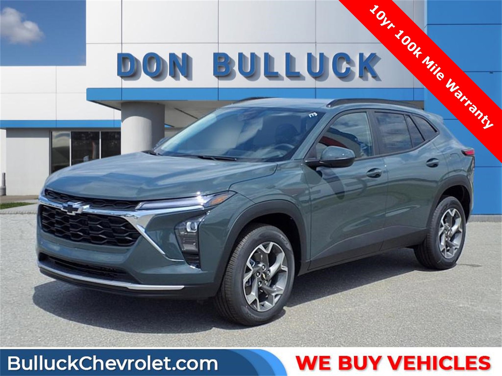 New 2025 Chevrolet Trax LT w/ Driver Confidence Package image 1