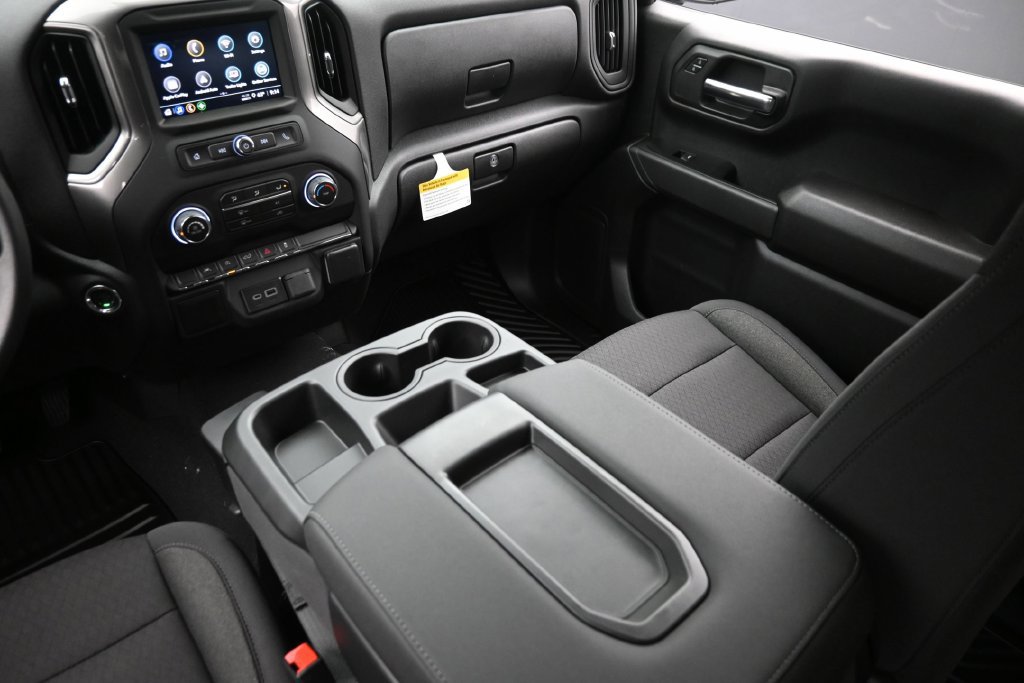 New 2026 Chevrolet Silverado 1500 Custom AWD/4WD image 15