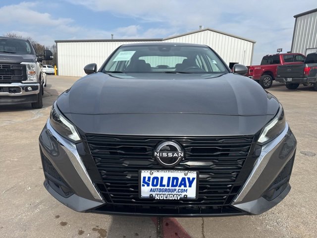 Used 2024 Nissan Altima 2.5 SV w/ SV Premium Package image 18