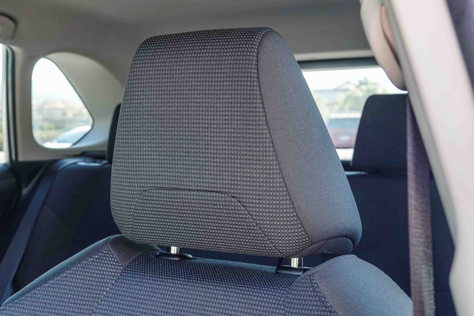 Certified 2025 Toyota RAV4 LE FWD image 31