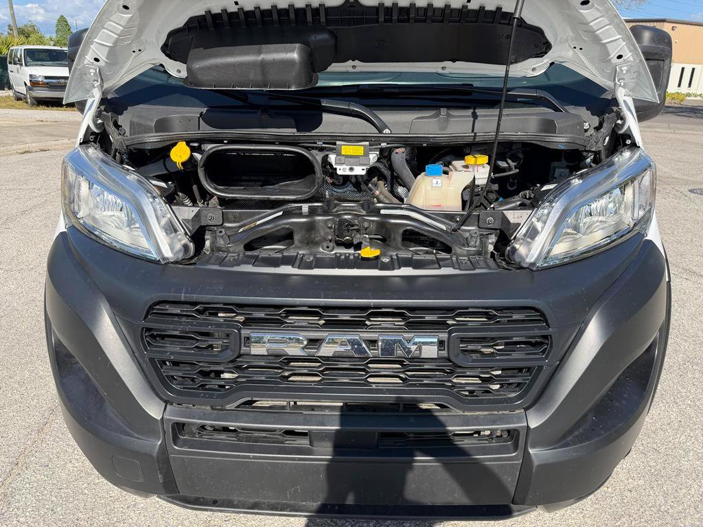Used 2025 RAM ProMaster 2500 w/ U-Haul Equipment Group FWD image 25