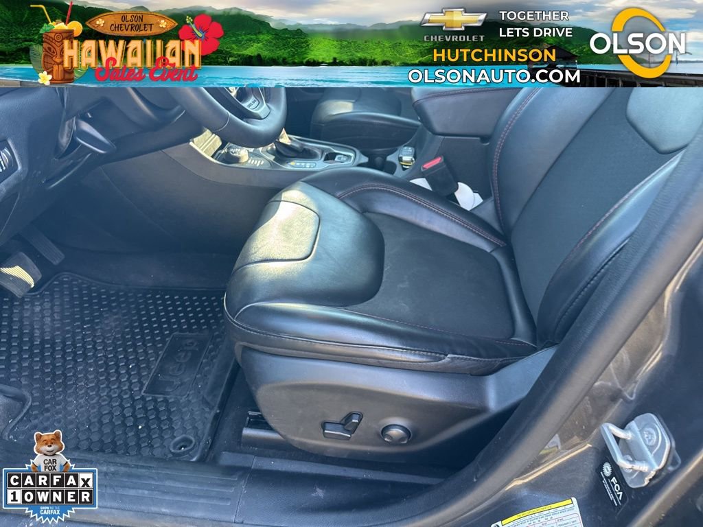 Used 2022 Jeep Cherokee Trailhawk image 22