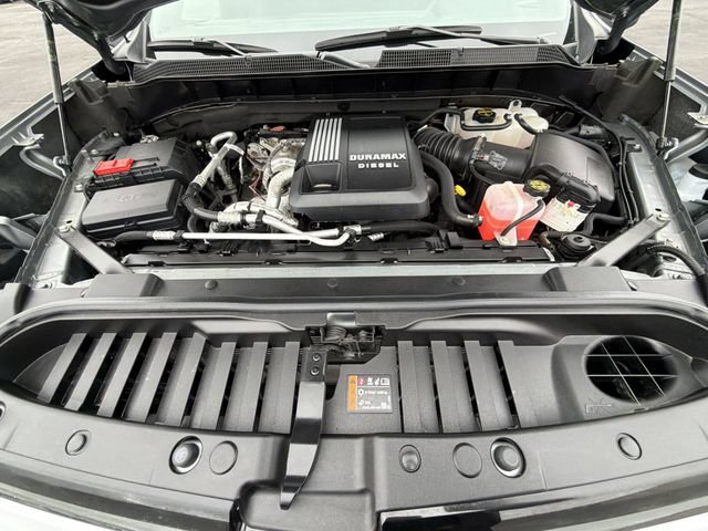 Certified 2025 Chevrolet Silverado 1500 High Country w/ High Country Premium Package AWD/4WD image 31