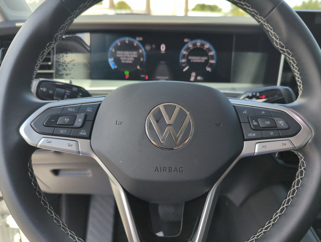 Used 2025 Volkswagen Tiguan S FWD image 43