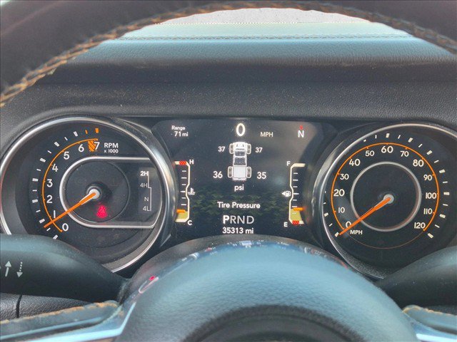 Used 2022 Jeep Gladiator Overland AWD/4WD image 6