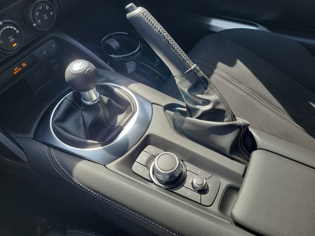 New 2026 MAZDA MX-5 Miata Club w/ Interior Package RWD image 16