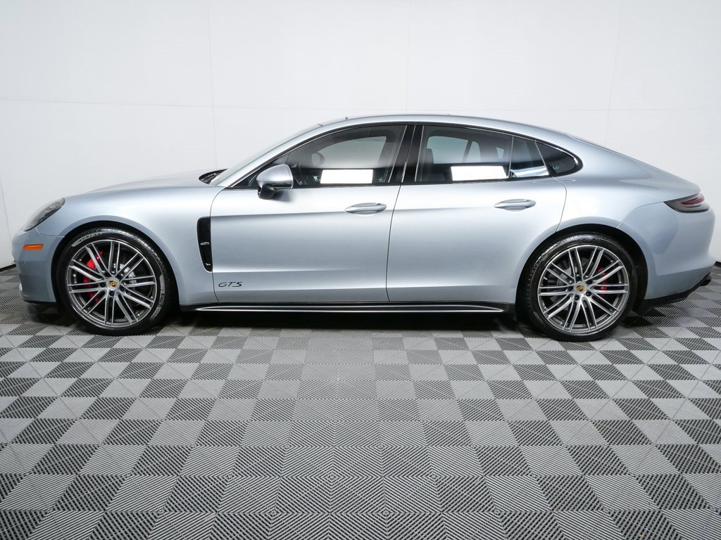 Certified 2019 Porsche Panamera GTS image 2