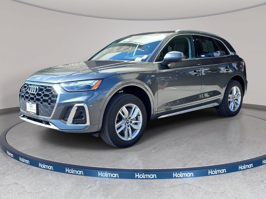 Certified 2023 Audi Q5 2.0T Premium w/ Convenience Package AWD/4WD image 1