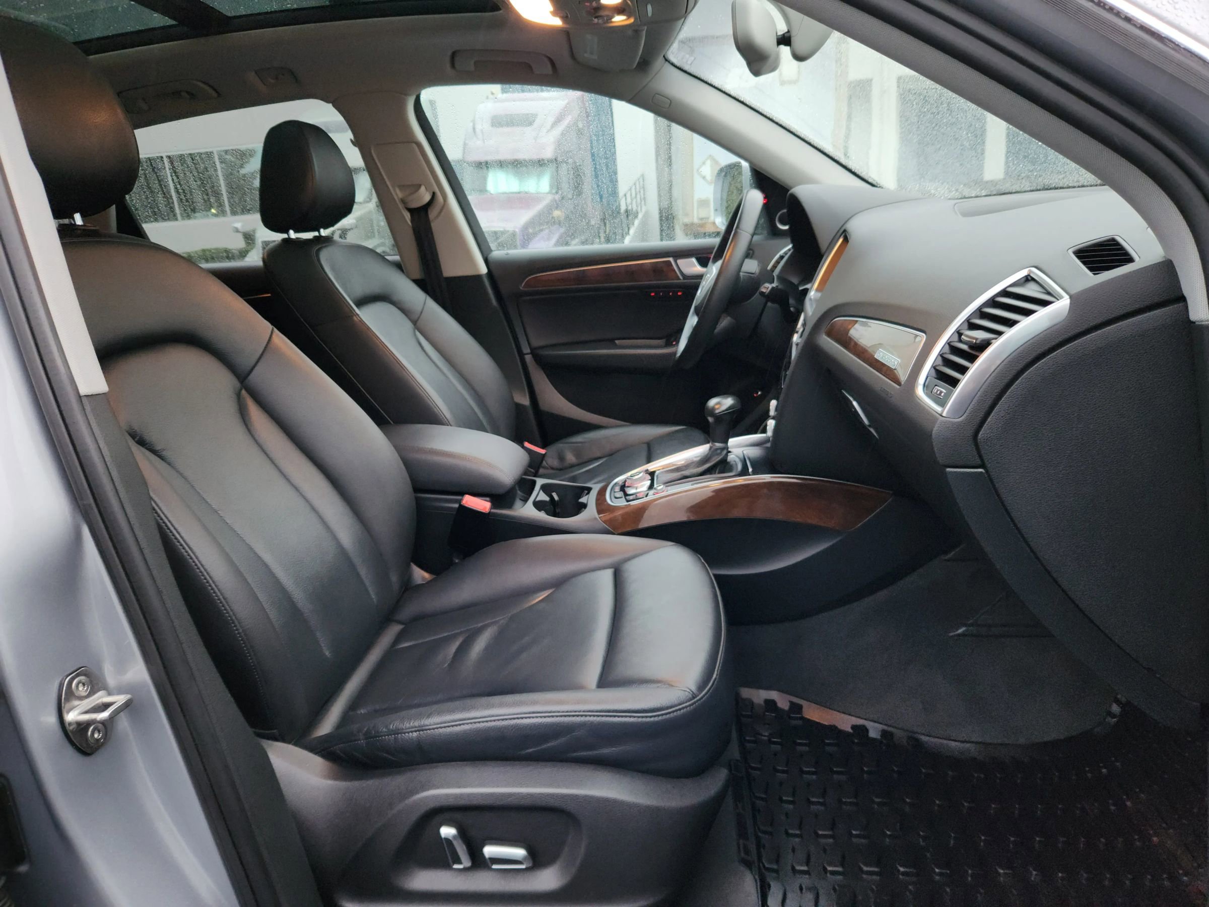 Used 2015 Audi Q5 2.0T Premium Plus w/ Technology Package image 19