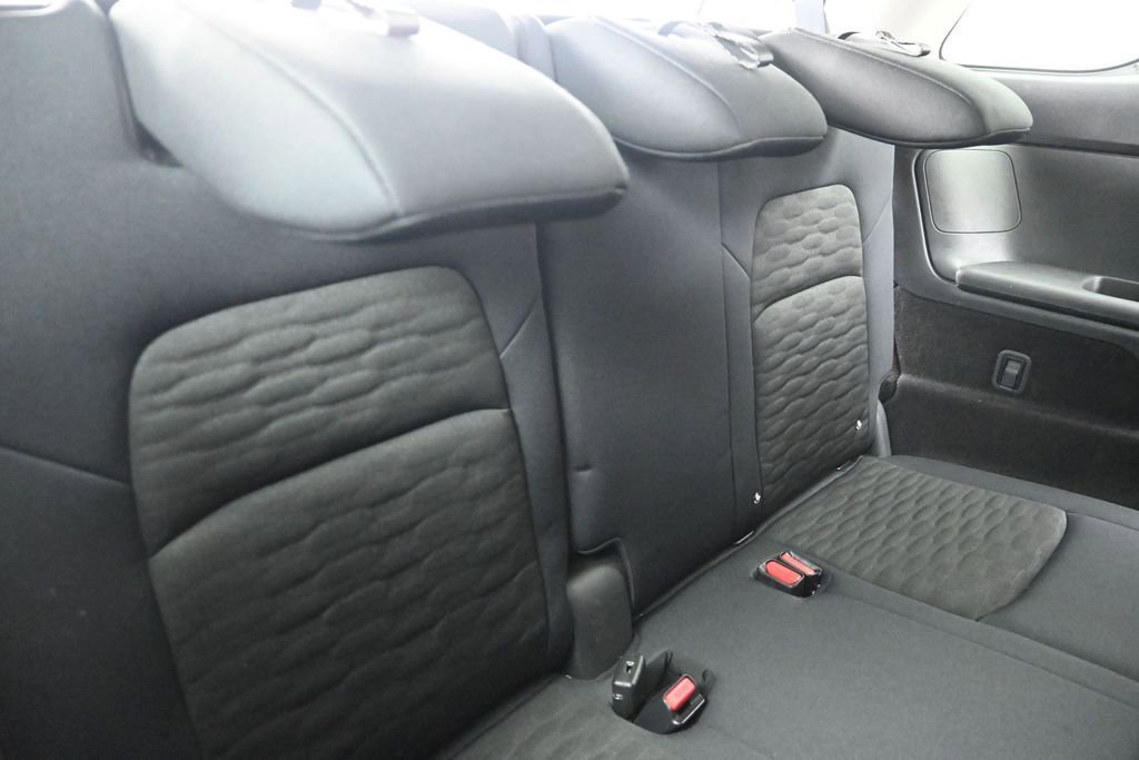 Used 2025 Nissan Pathfinder SV AWD/4WD image 30