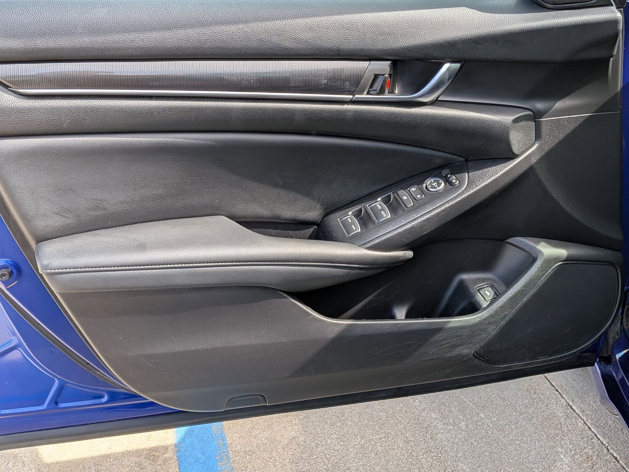 Used 2022 Honda Accord Sport image 13