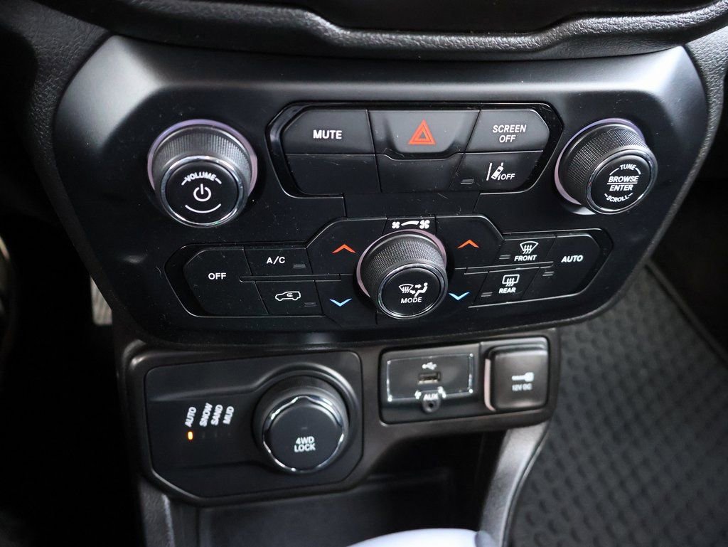 Used 2022 Jeep Renegade Latitude image 22