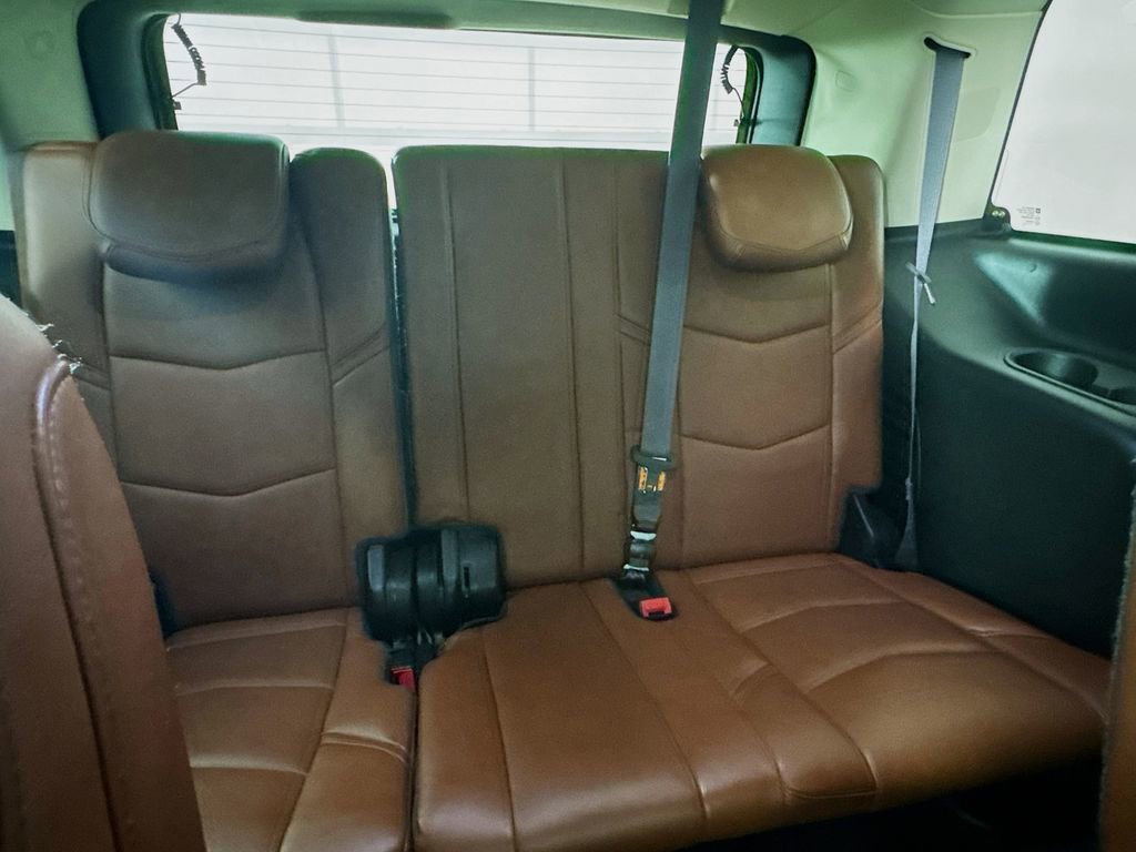 Used 2017 Cadillac Escalade Premium Luxury image 30