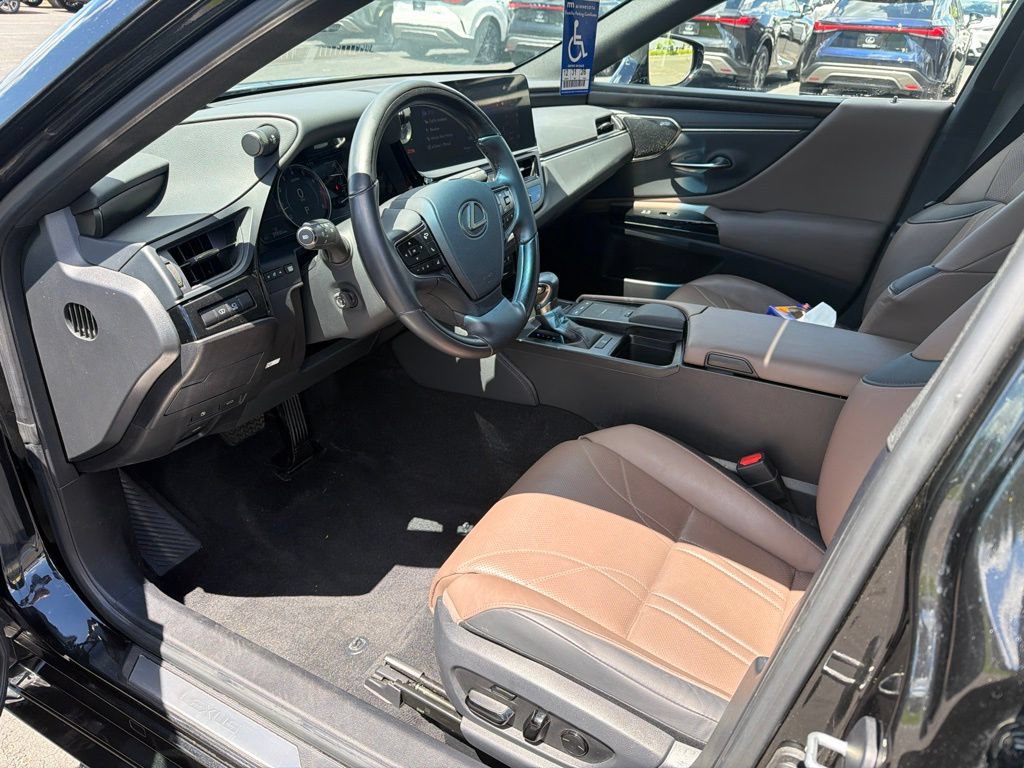 Used 2022 Lexus ES 350 Ultra Luxury w/ Accessory Package 2 FWD image 46