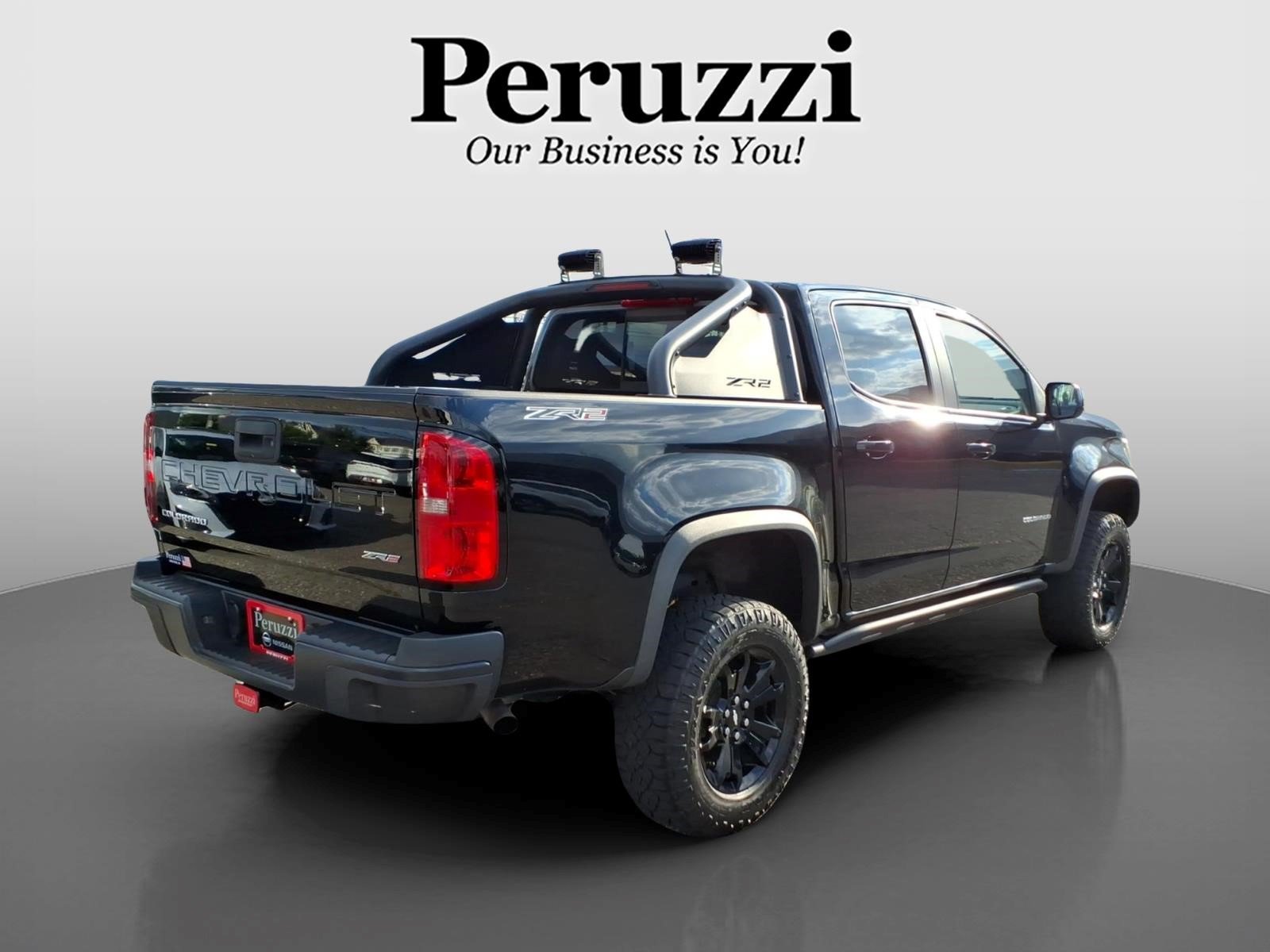Used 2021 Chevrolet Colorado ZR2 w/ ZR2 Midnight Special Edition AWD/4WD image 3