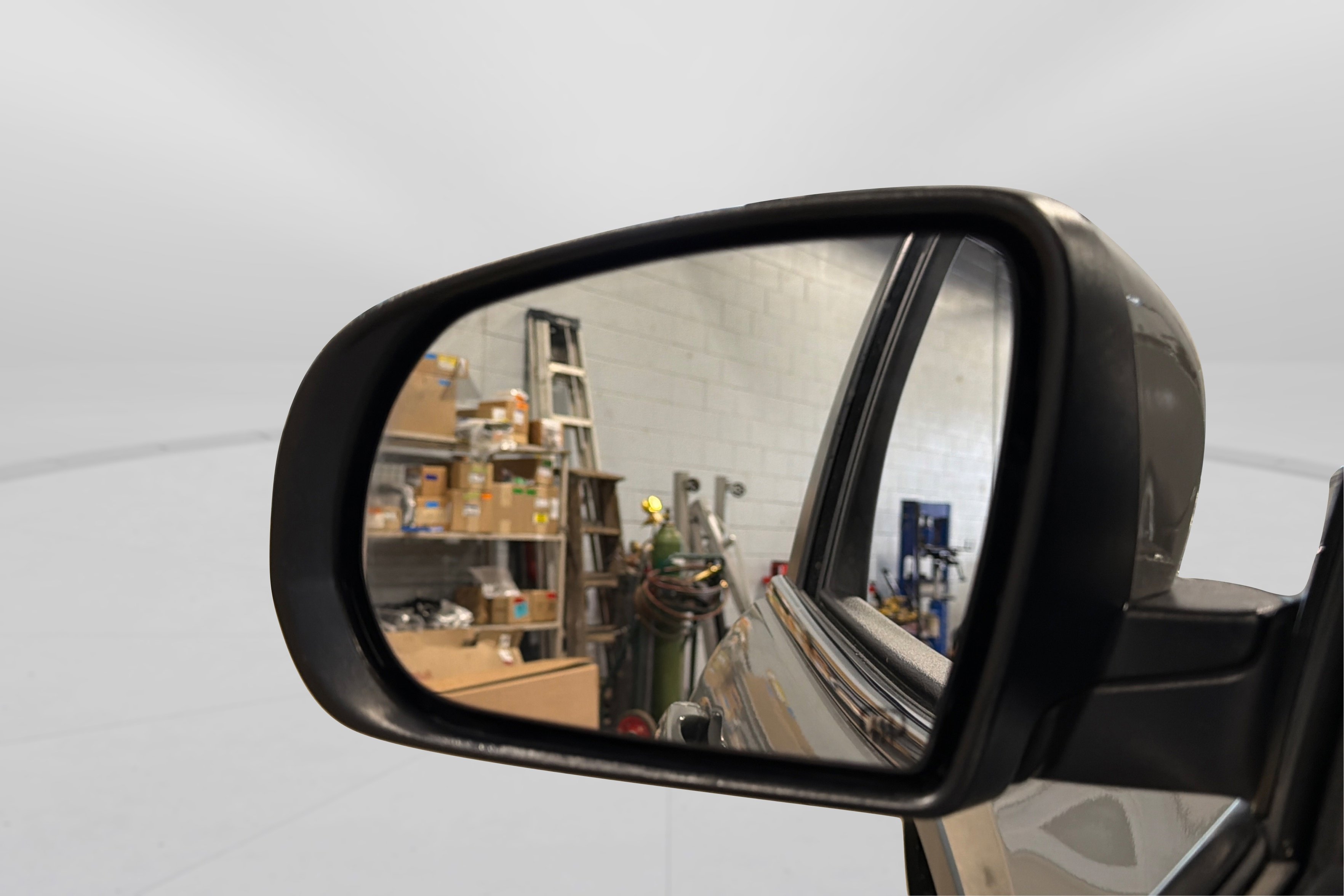 Used 2020 Jeep Cherokee Limited AWD/4WD image 14