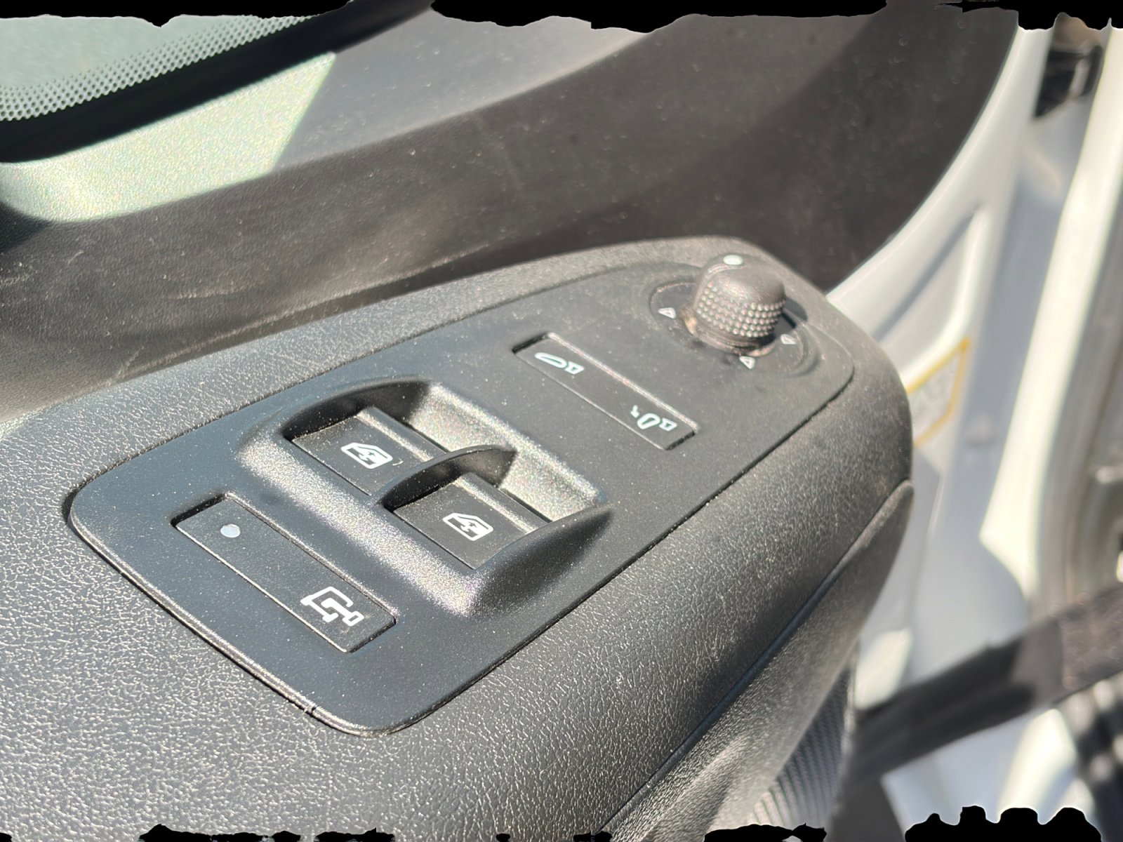 Used 2024 RAM ProMaster 2500 w/ Convenience Group FWD image 14