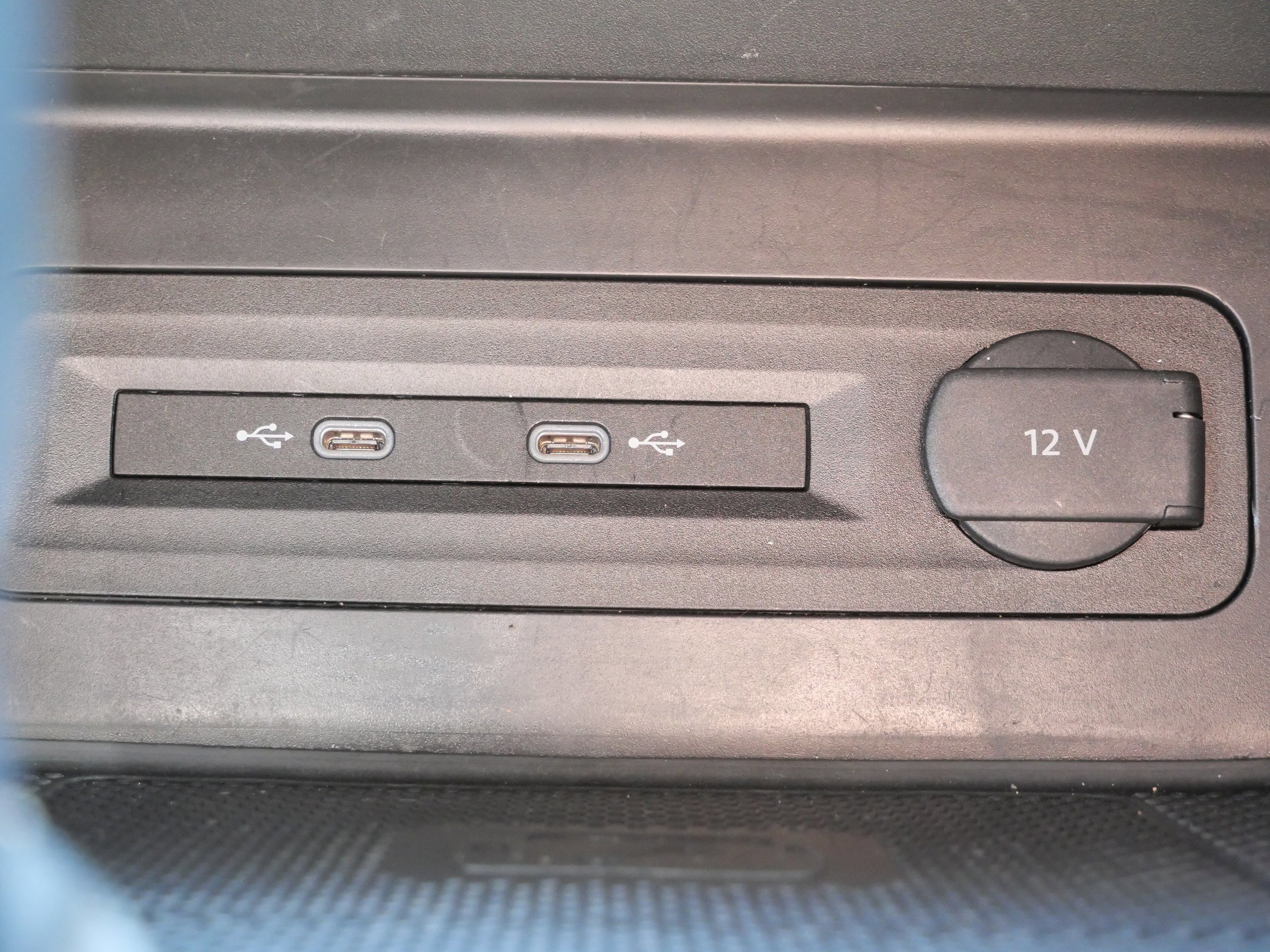 Certified 2022 Volkswagen Atlas SE image 29