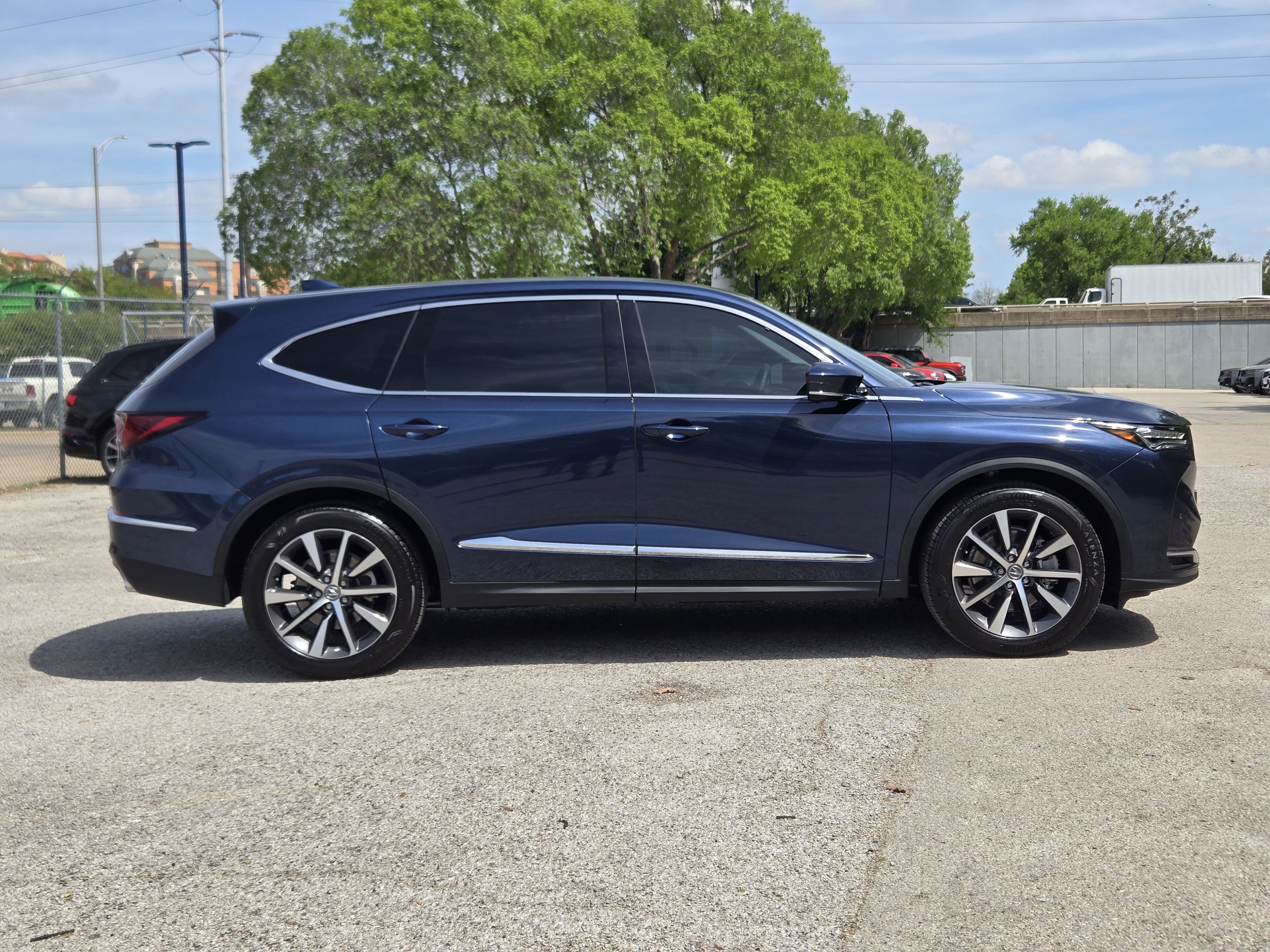 Certified 2026 Acura MDX FWD w/ Technology Package image 5