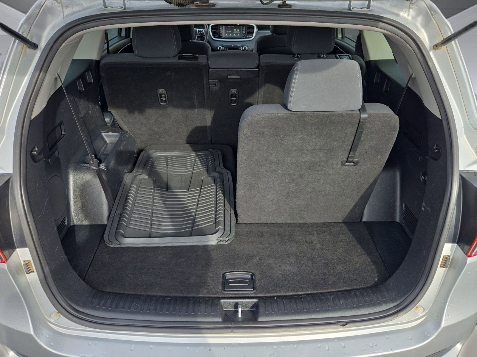 Used 2019 Kia Sorento LX image 28