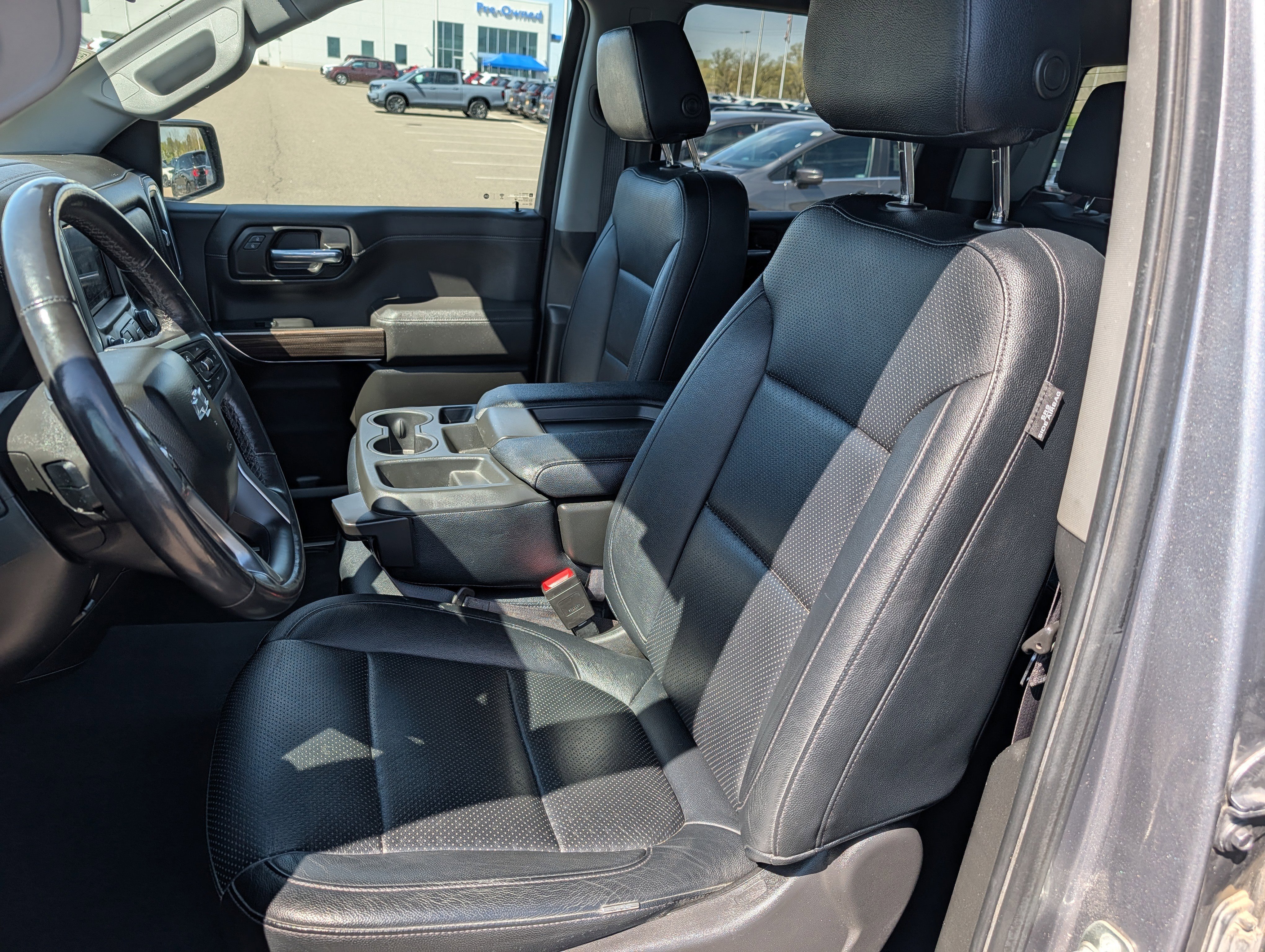 Used 2022 Chevrolet Silverado 1500 RST AWD/4WD image 19