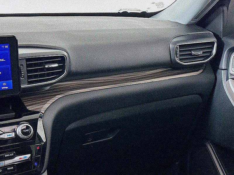 Used 2023 Ford Explorer Limited w/ Equipment Group 301A image 26