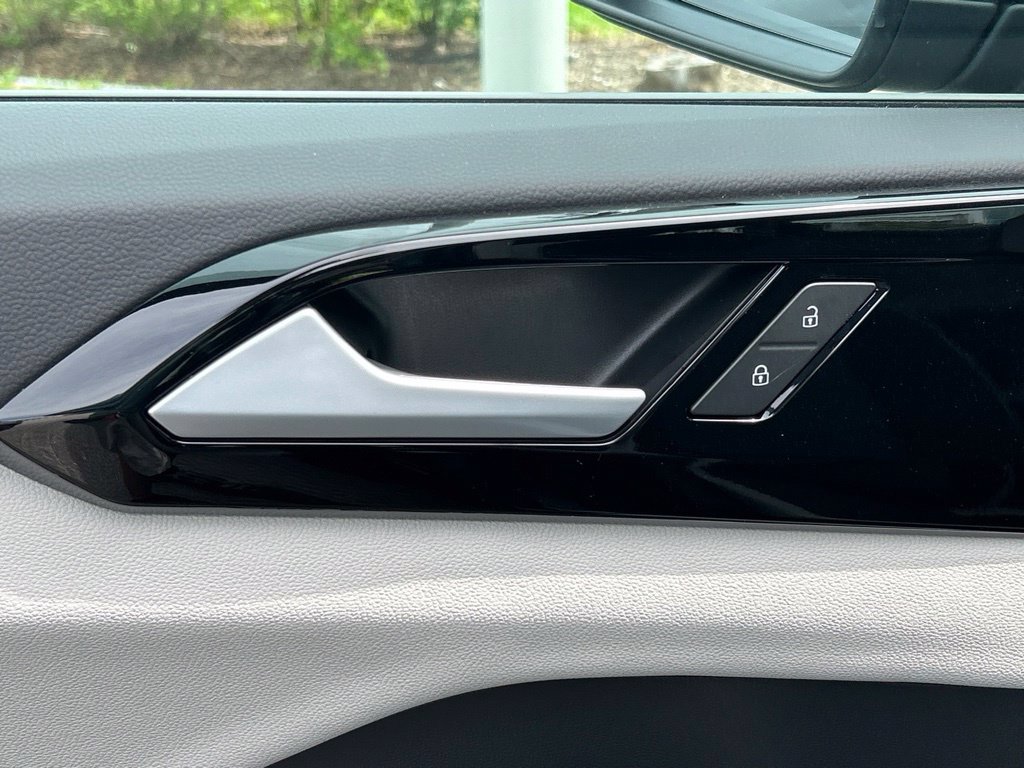 New 2026 Volkswagen Taos S AWD/4WD image 17