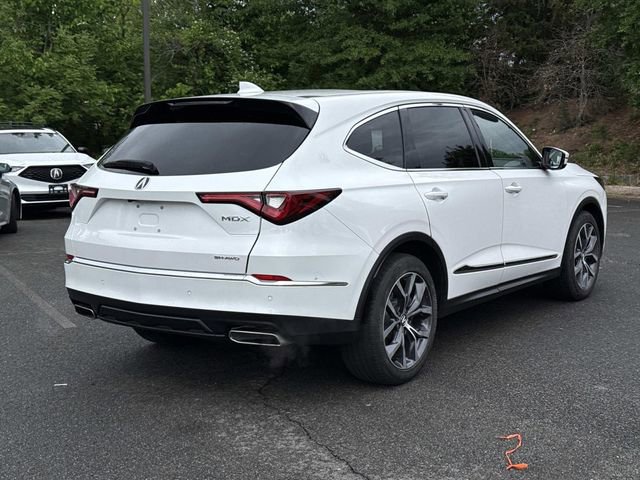 Used 2024 Acura MDX SH-AWD w/ Technology Package image 2