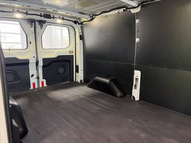 Used 2017 Ford Transit 150 130 Low Roof RWD image 11