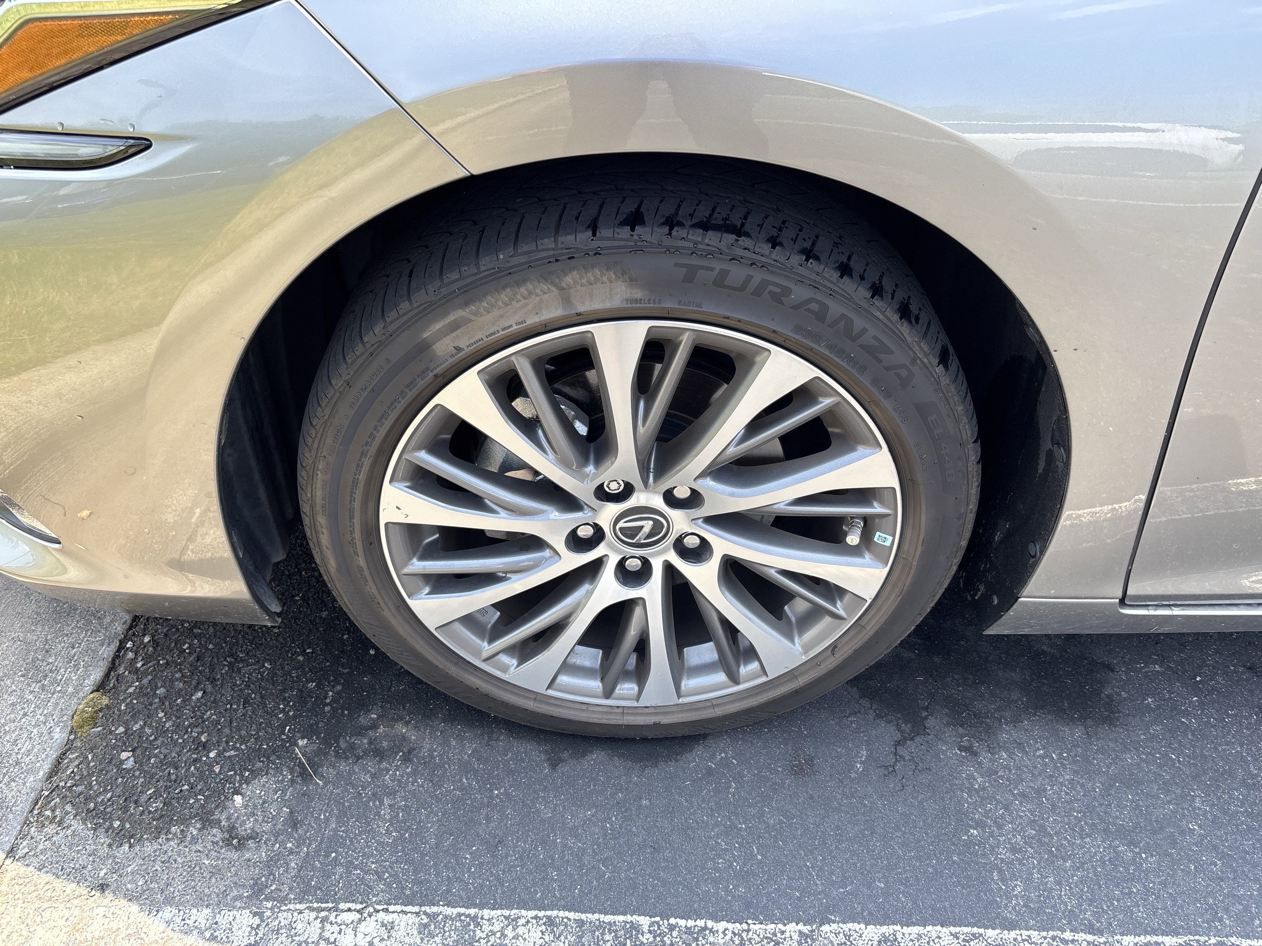 Used 2021 Lexus ES 350 w/ Premium Package FWD image 29