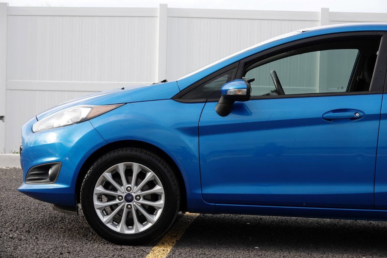 Used 2014 Ford Fiesta SE w/ Equipment Group 201A FWD image 17