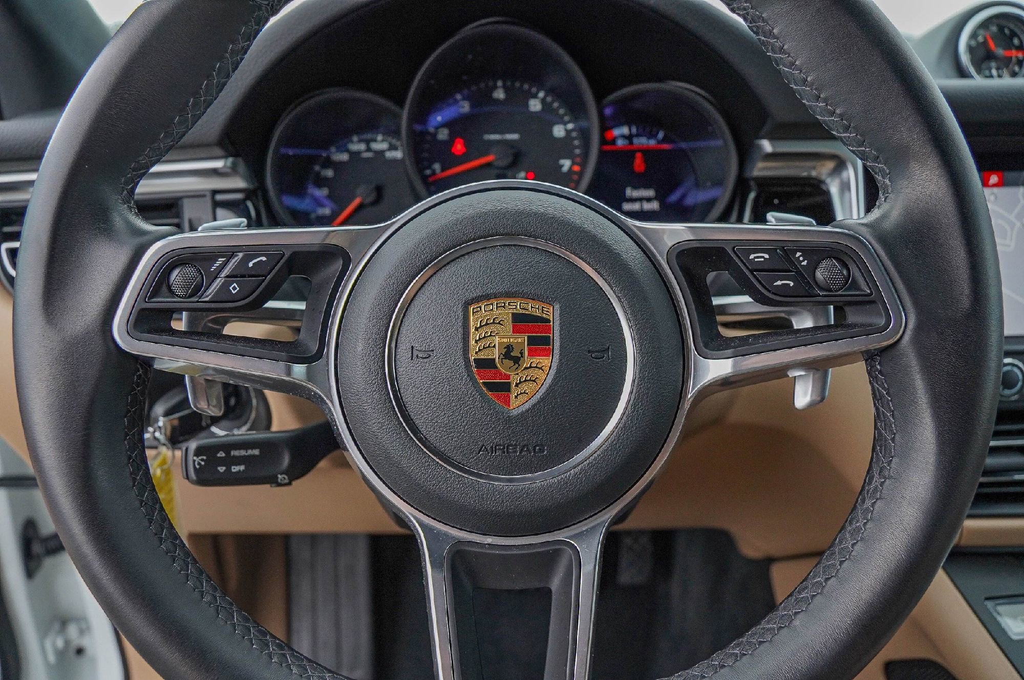 Used 2020 Porsche Macan image 10