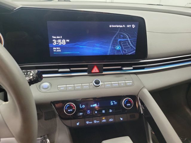 Used 2024 Hyundai Elantra SEL FWD image 27