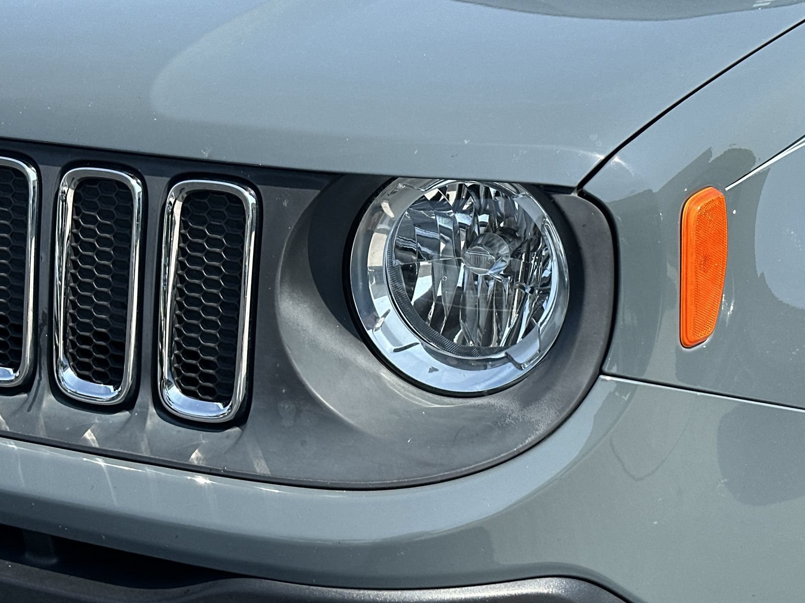 Used 2017 Jeep Renegade Sport w/ Power & Air Group AWD/4WD image 11